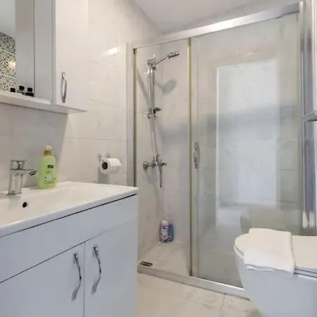 Apartment Cozy & Comfy Studio At Beyoglu - 29